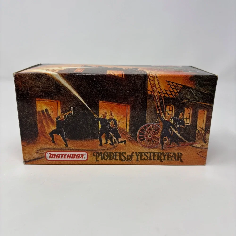 Matchbox Models of Yesteryear 1911 Mack Fire Pumper YFE24 Red Gold UFALM No COA